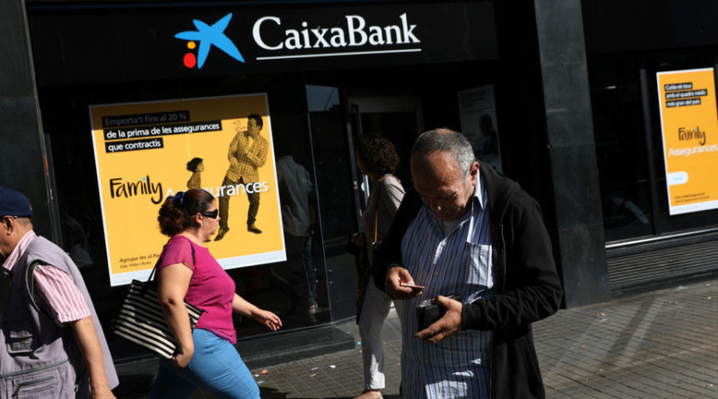 Клиенти наказват Каталуния Caicha Bank
