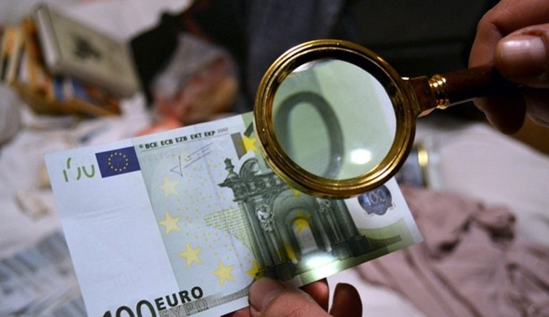 Евробанкнотите-менте намаление година